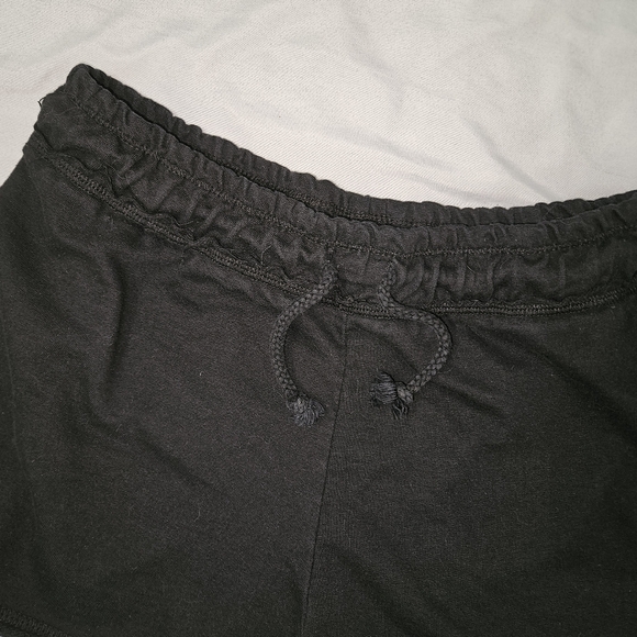 Beautiful Disaster Beauty & Rage Shorts - Picture 3 of 6